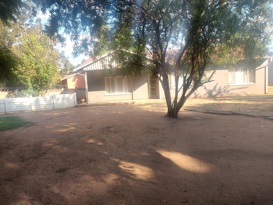 3 Bedroom Property for Sale in Oos Einde North West